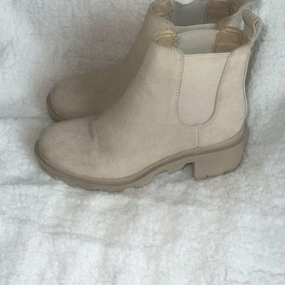 Steve Madden Cream Ankle Booties with Suede Texture